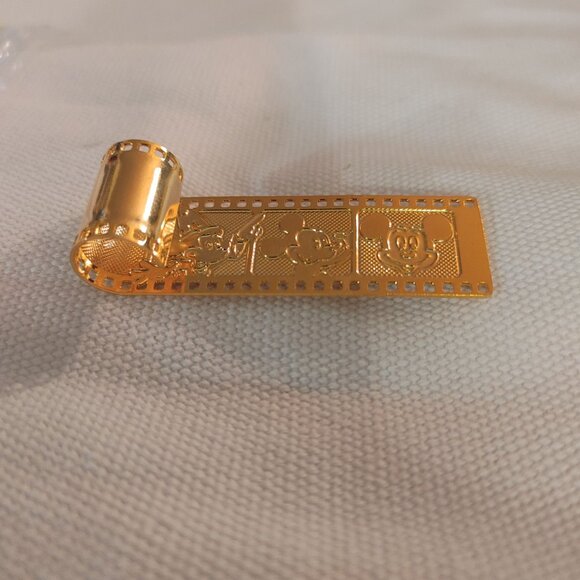 Disney Brooch Gold Tone Mickey Mouse Film Strip Reel Lapel Pin 1980 Vintage - Picture 6 of 8